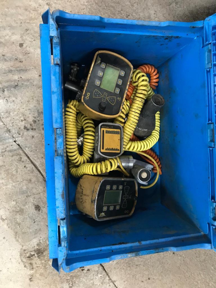 Pavimentadora de asfalto ABG TITAN 325 and runs and runs: foto 14