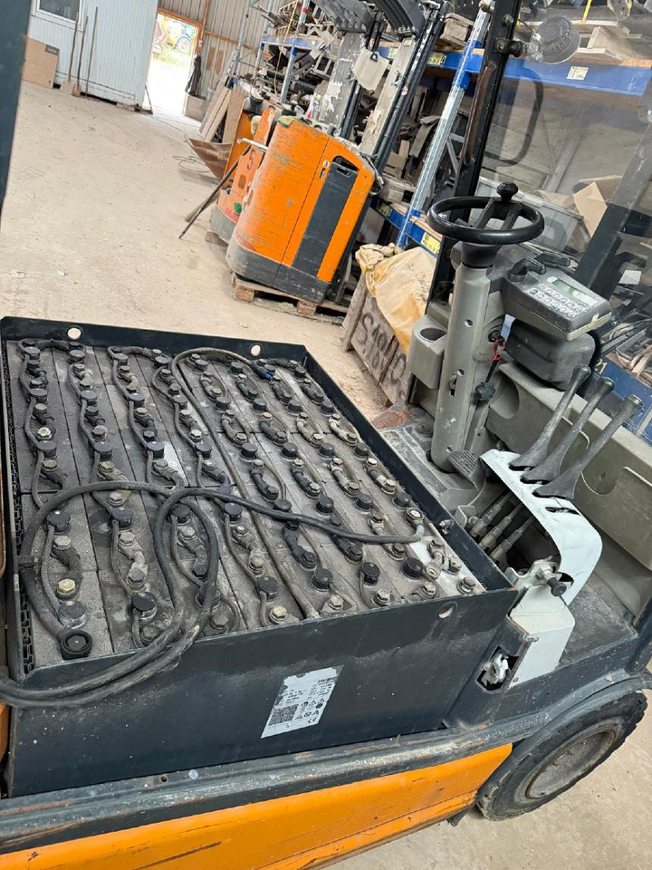 Carretilla elevadora eléctrica Still R 60-30 2 units available: foto 10 Carretilla elevadora eléctrica Still R 60-30 2 units available: foto 10