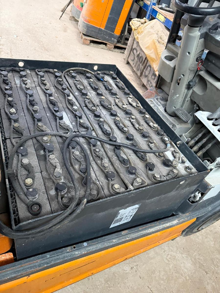 Carretilla elevadora eléctrica Still R 60-30 2 units available: foto 8 Carretilla elevadora eléctrica Still R 60-30 2 units available: foto 8