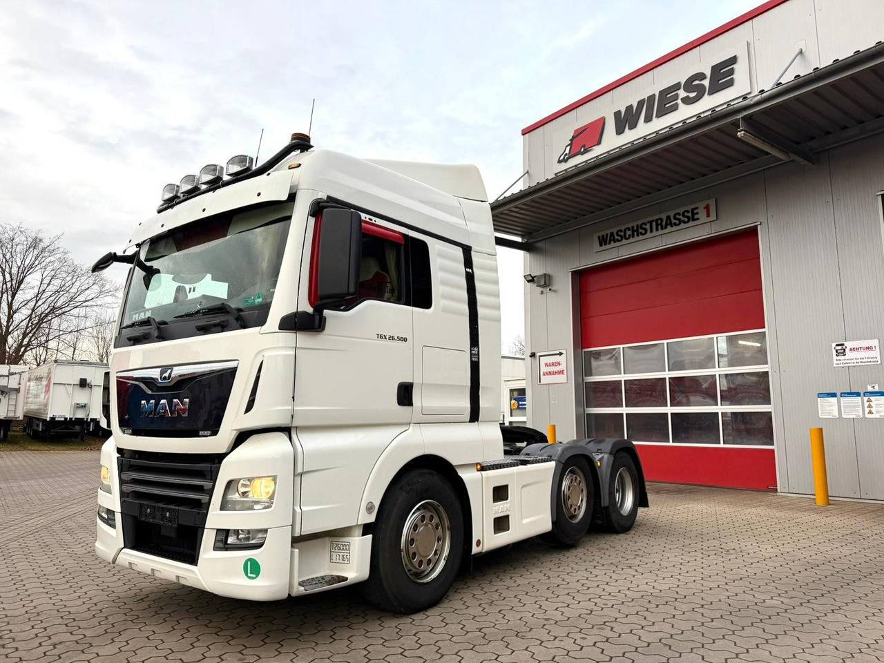 MAN TGX 26.500 6x2 Hydraulik Exklusiv Innenraum - Cabeza tractora: foto 2 MAN TGX 26.500 6x2 Hydraulik Exklusiv Innenraum - Cabeza tractora: foto 2