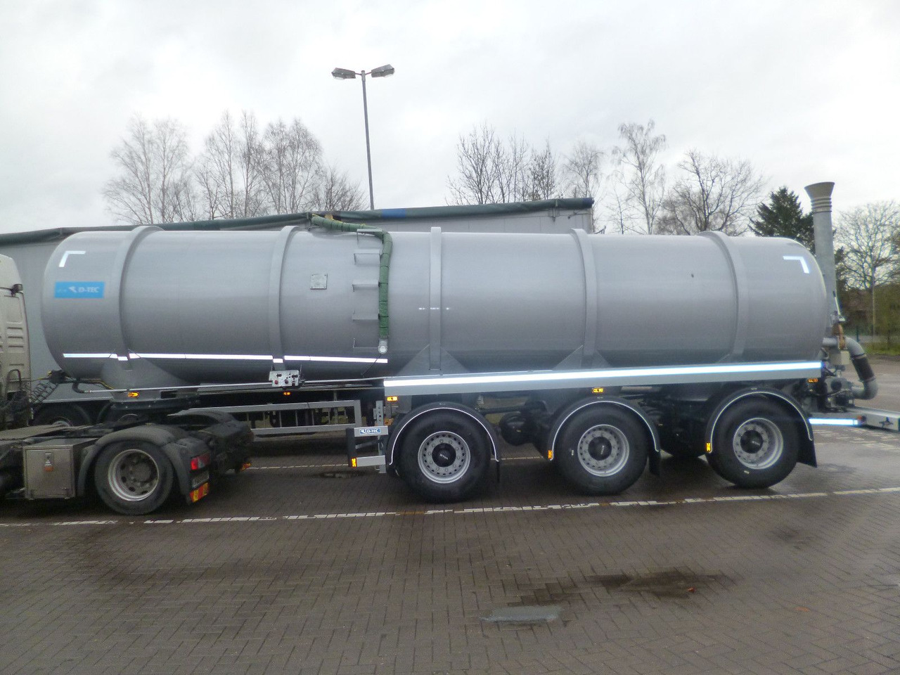 D-TEC TANKTRAILER FV2011-20-R295 D-TEC Gülletanker FV2011 Zwangslenkung - Semirremolque cisterna: foto 5 D-TEC TANKTRAILER FV2011-20-R295 D-TEC Gülletanker FV2011 Zwangslenkung - Semirremolque cisterna: foto 5