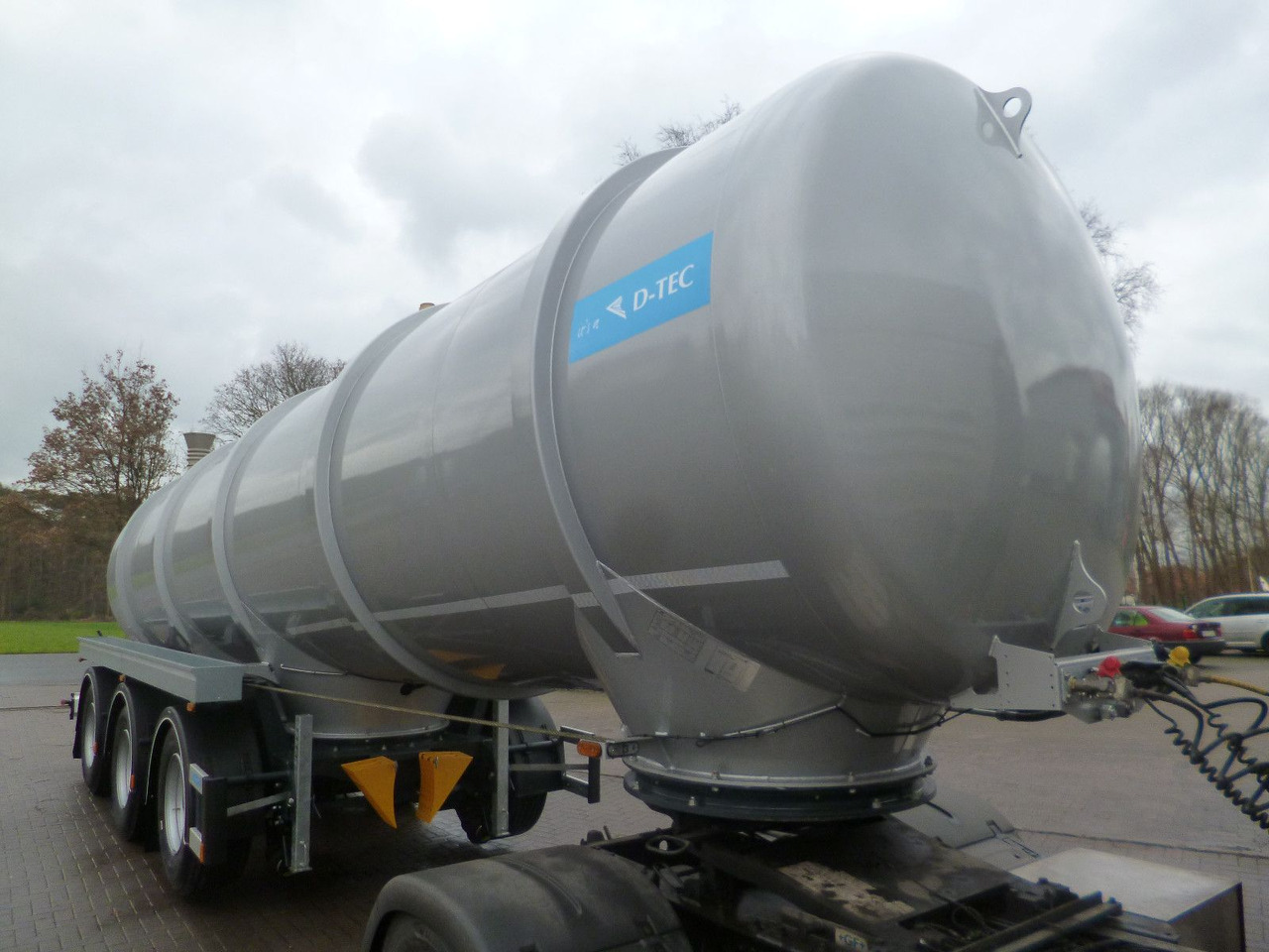 D-TEC TANKTRAILER FV2011-20-R295 D-TEC Gülletanker FV2011 Zwangslenkung - Semirremolque cisterna: foto 2 D-TEC TANKTRAILER FV2011-20-R295 D-TEC Gülletanker FV2011 Zwangslenkung - Semirremolque cisterna: foto 2