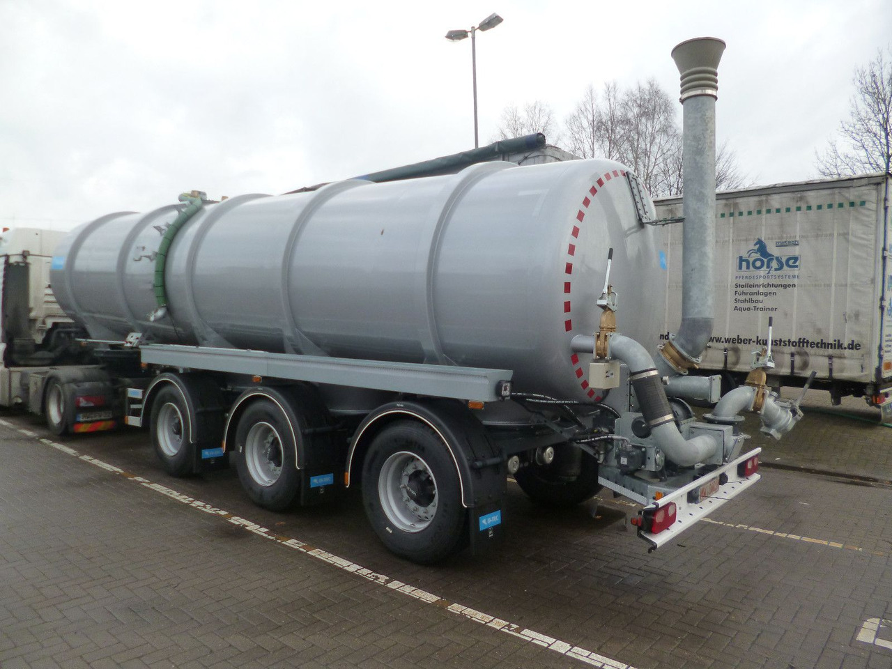 D-TEC TANKTRAILER FV2011-20-R295 D-TEC Gülletanker FV2011 Zwangslenkung - Semirremolque cisterna: foto 3 D-TEC TANKTRAILER FV2011-20-R295 D-TEC Gülletanker FV2011 Zwangslenkung - Semirremolque cisterna: foto 3