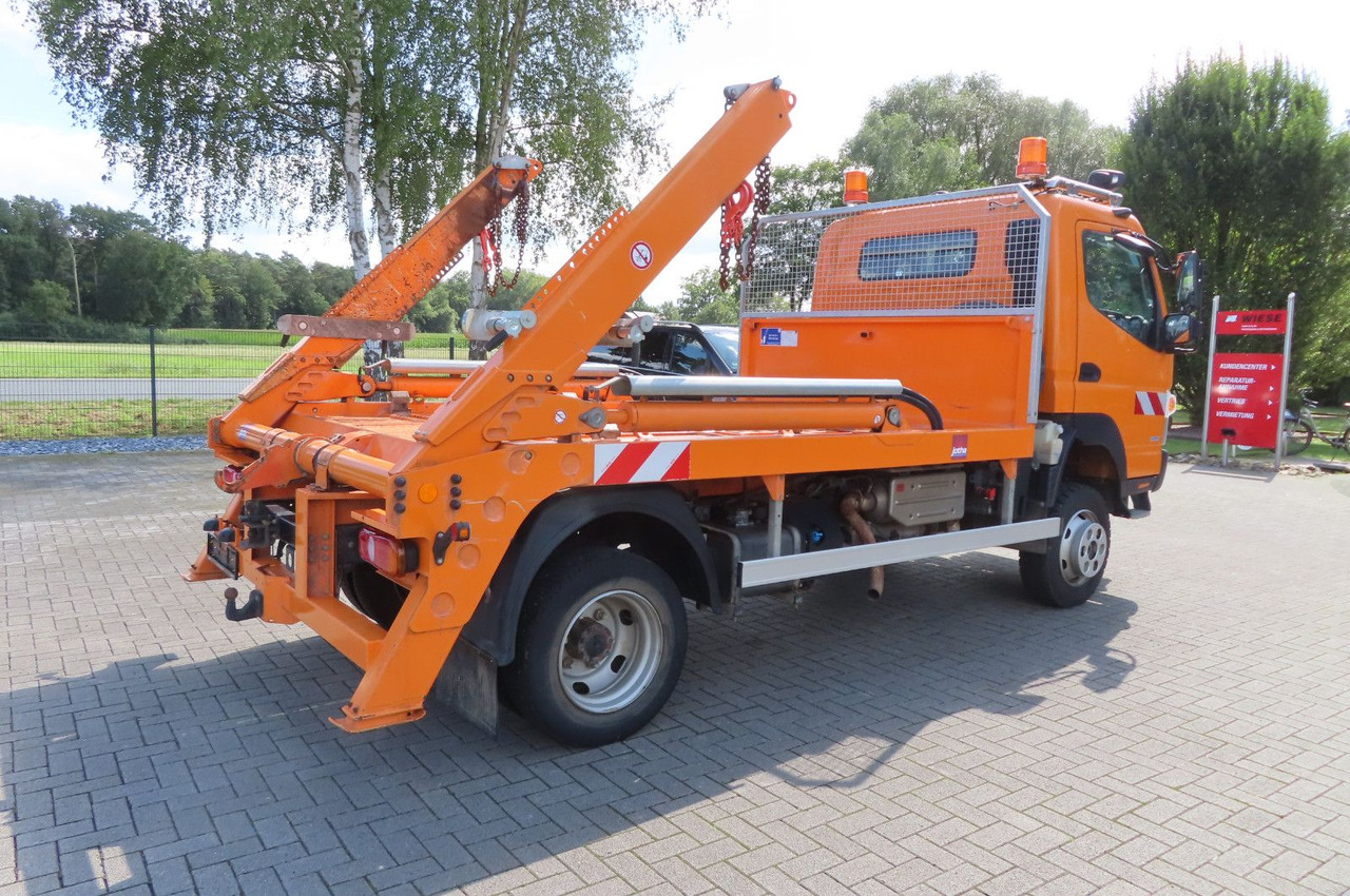 FUSO Canter 6 C 18 4x4 Kommunal Winterdienst - Furgoneta basculante: foto 4 FUSO Canter 6 C 18 4x4 Kommunal Winterdienst - Furgoneta basculante: foto 4