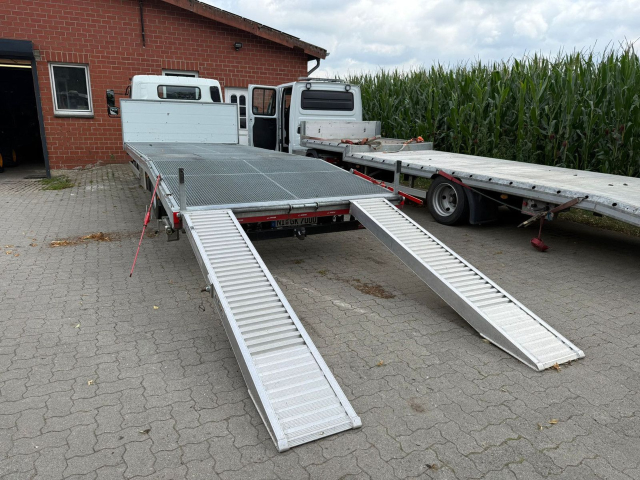 Mitsubishi Fuso Canter  7C18 Arbeitsbühnentransporter - Camión portavehículos: foto 3 Mitsubishi Fuso Canter  7C18 Arbeitsbühnentransporter - Camión portavehículos: foto 3