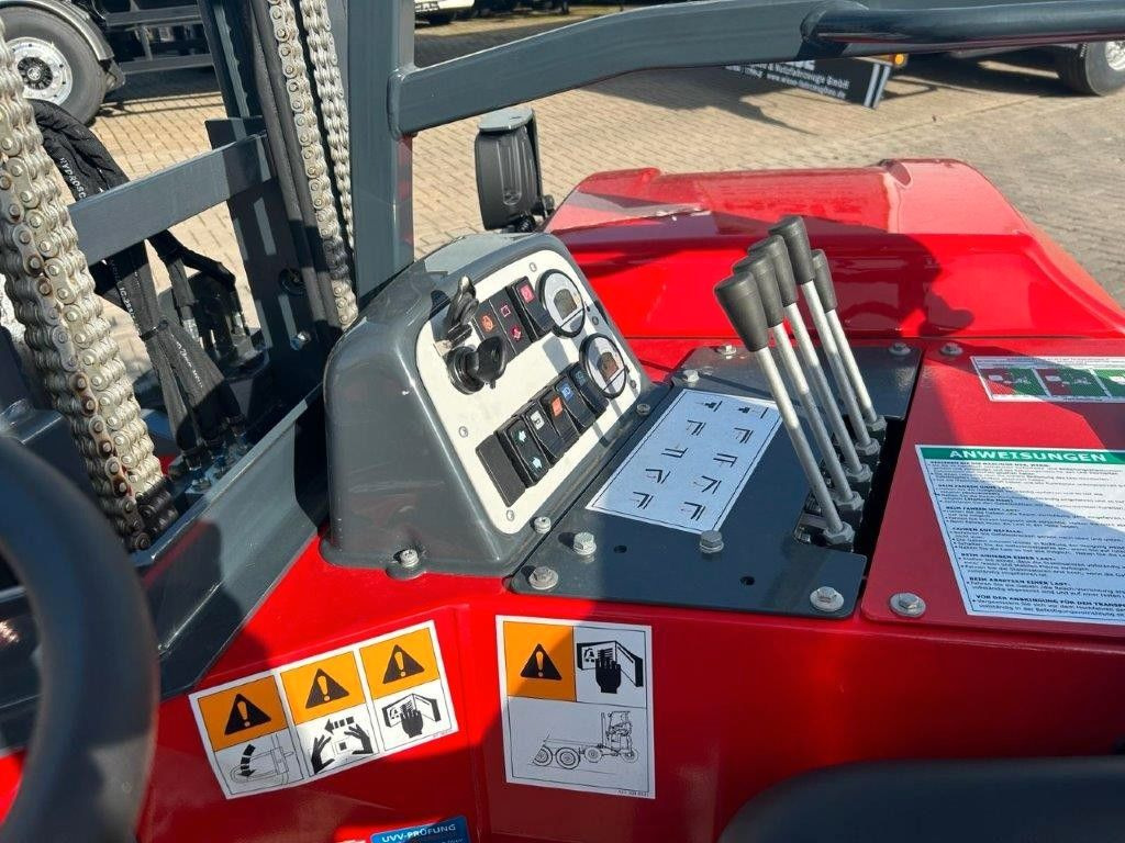 Moffett CARGOTEC - Tragkraft 2.500 kg Moffett CARGOTEC - Tragkraft 2.500 kg - Miete möglich - Carretilla elevadora diésel: foto 4 Moffett CARGOTEC - Tragkraft 2.500 kg Moffett CARGOTEC - Tragkraft 2.500 kg - Miete möglich - Carretilla elevadora diésel: foto 4