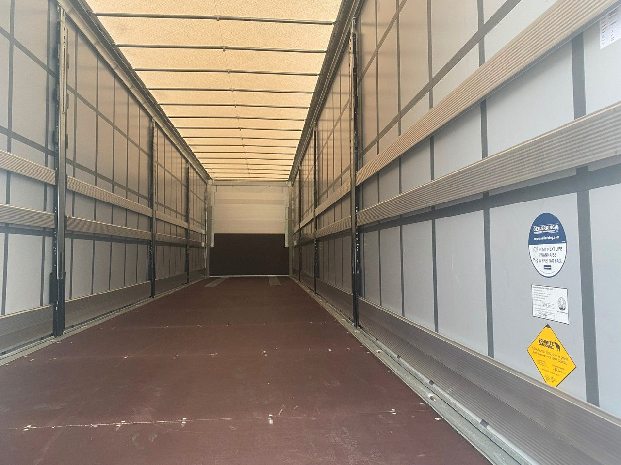 Schmitz Cargobull SCS 24/L - Bald Verfügbare - Semirremolque lona: foto 3 Schmitz Cargobull SCS 24/L - Bald Verfügbare - Semirremolque lona: foto 3