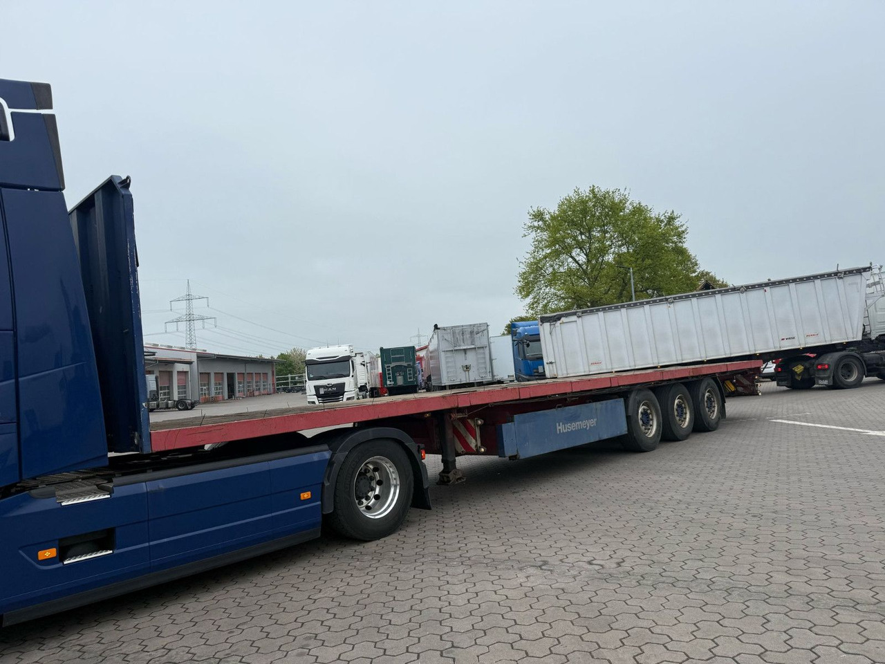 Schwarzmüller SPA 3/E Plattform Auflieger mit Schwerlastwinden - Semirremolque plataforma/ Caja abierta: foto 3 Schwarzmüller SPA 3/E Plattform Auflieger mit Schwerlastwinden - Semirremolque plataforma/ Caja abierta: foto 3