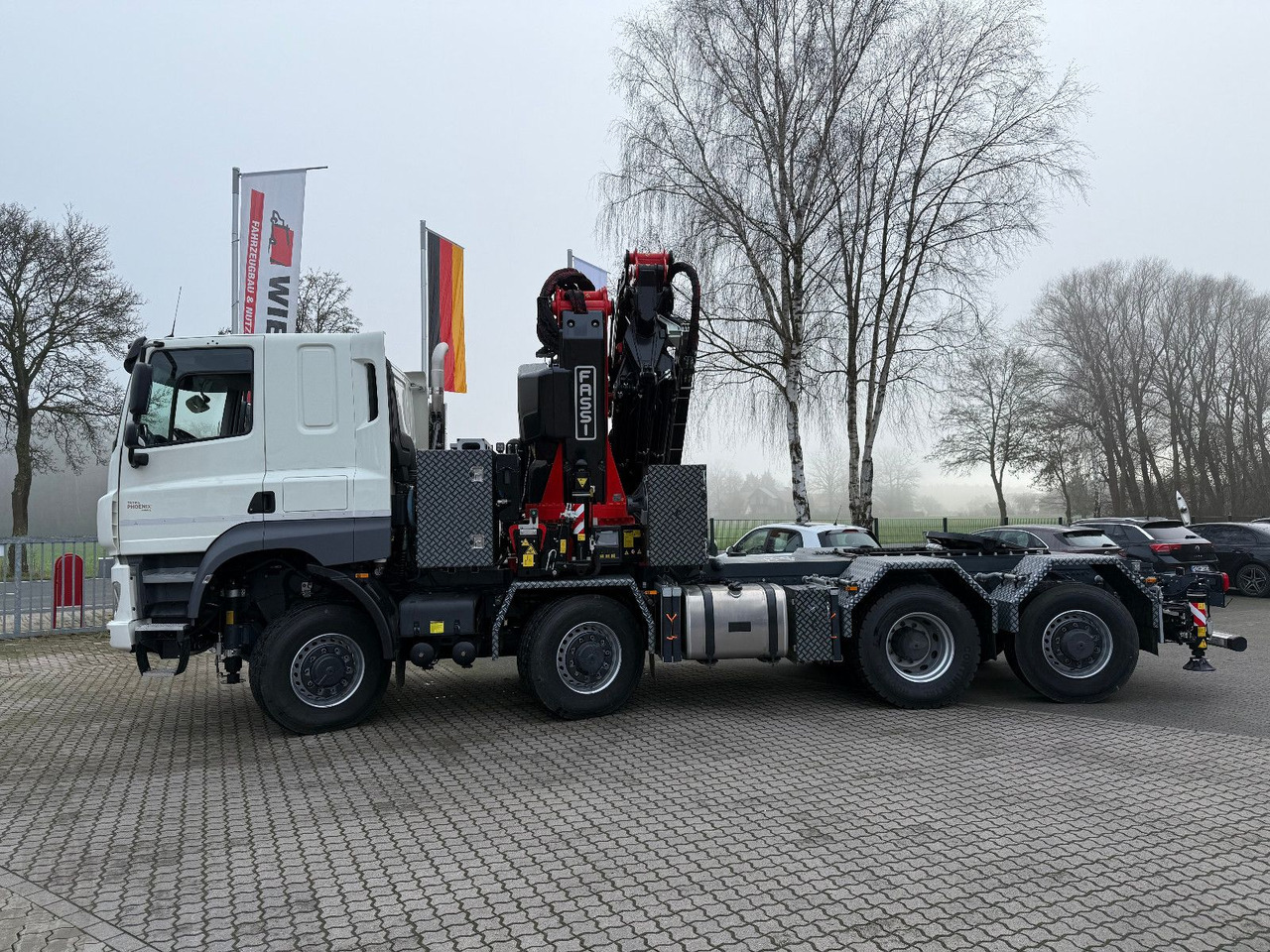 Tatra 41.500 8x8 Phoenix Fassi F710 Kran - Camión caja abierta, Camión grúa: foto 2 Tatra 41.500 8x8 Phoenix Fassi F710 Kran - Camión caja abierta, Camión grúa: foto 2