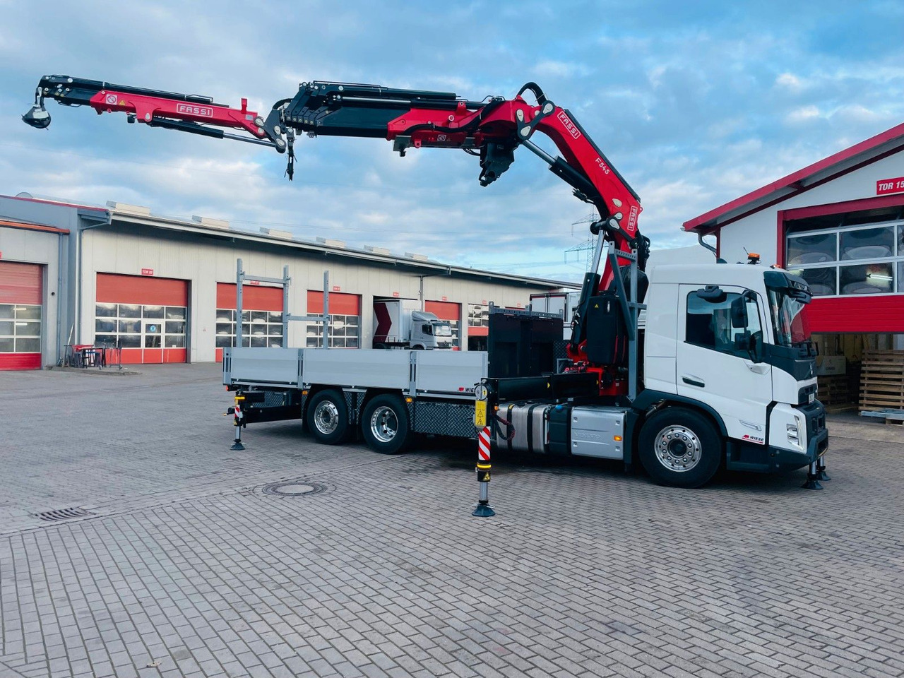 Volvo FMX 500 FASSI Ladekran F545 JIB & Winde Sofort - Camión caja abierta, Camión grúa: foto 4 Volvo FMX 500 FASSI Ladekran F545 JIB & Winde Sofort - Camión caja abierta, Camión grúa: foto 4