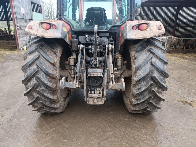 MASSEY FERGUSON 5711M - Tractor: foto 3 MASSEY FERGUSON 5711M - Tractor: foto 3