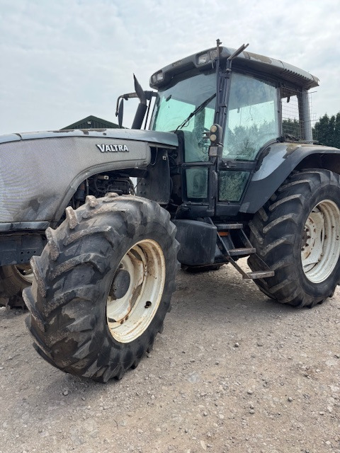 VALTRA T130 - Tractor: foto 4 VALTRA T130 - Tractor: foto 4