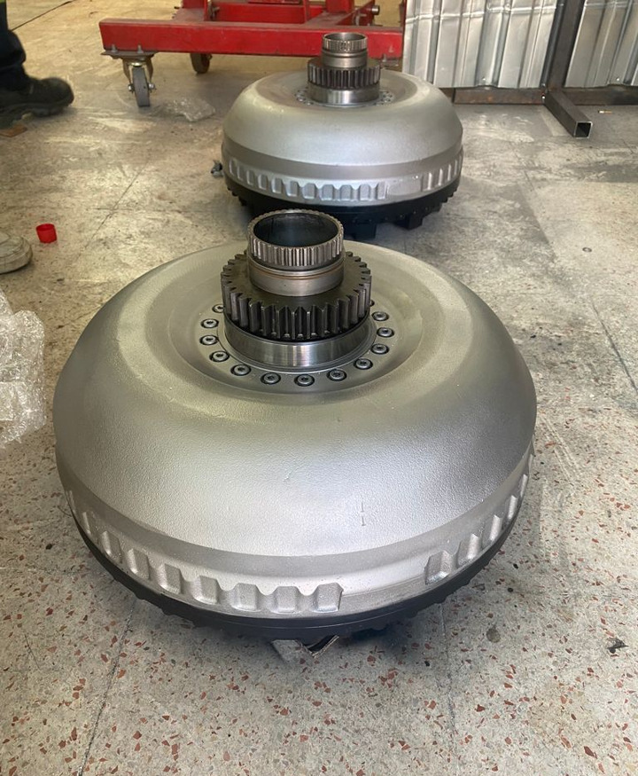 Volvo F12 VT2506 ,PT P2606 ( ) VOE11418972 Volvo VOLVO F12 FL12 FM9 FM12 11418972 articulated dump - Transmisión para Dúmper articulado: foto 2 Volvo F12 VT2506 ,PT P2606 ( ) VOE11418972 Volvo VOLVO F12 FL12 FM9 FM12 11418972 articulated dump - Transmisión para Dúmper articulado: foto 2