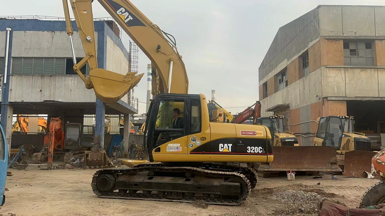 CATERPILLAR 320C 320B 320BL 325B - Excavadora de cadenas: foto 3 CATERPILLAR 320C 320B 320BL 325B - Excavadora de cadenas: foto 3