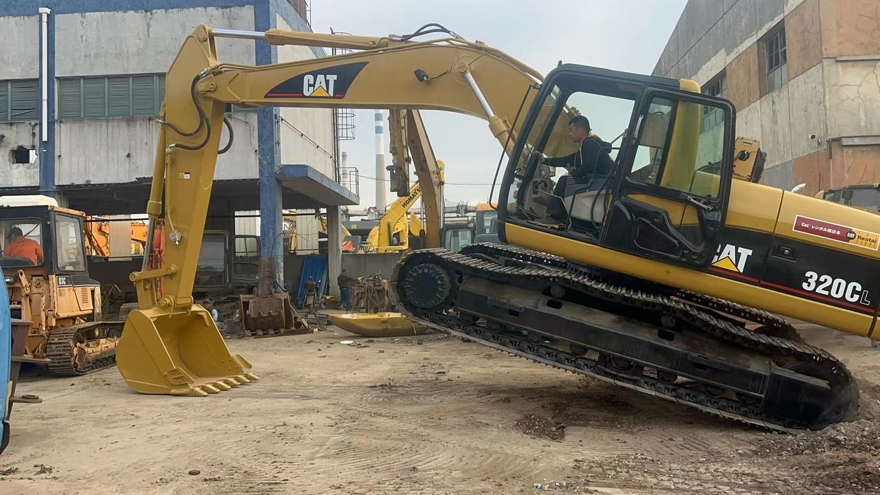 CATERPILLAR 320C - Excavadora de cadenas: foto 2 CATERPILLAR 320C - Excavadora de cadenas: foto 2