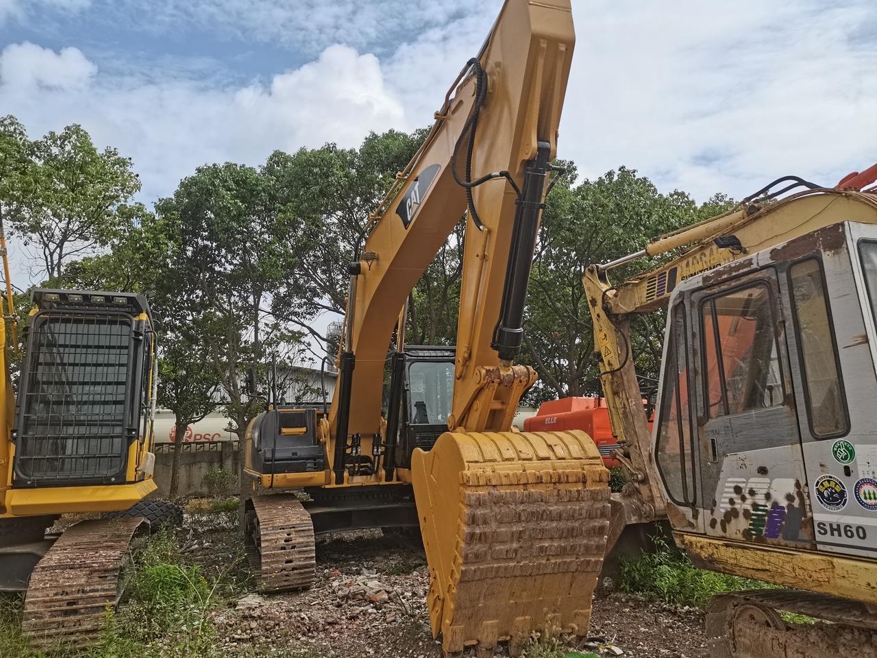 CATERPILLAR 325C - Excavadora de cadenas: foto 1 CATERPILLAR 325C - Excavadora de cadenas: foto 1