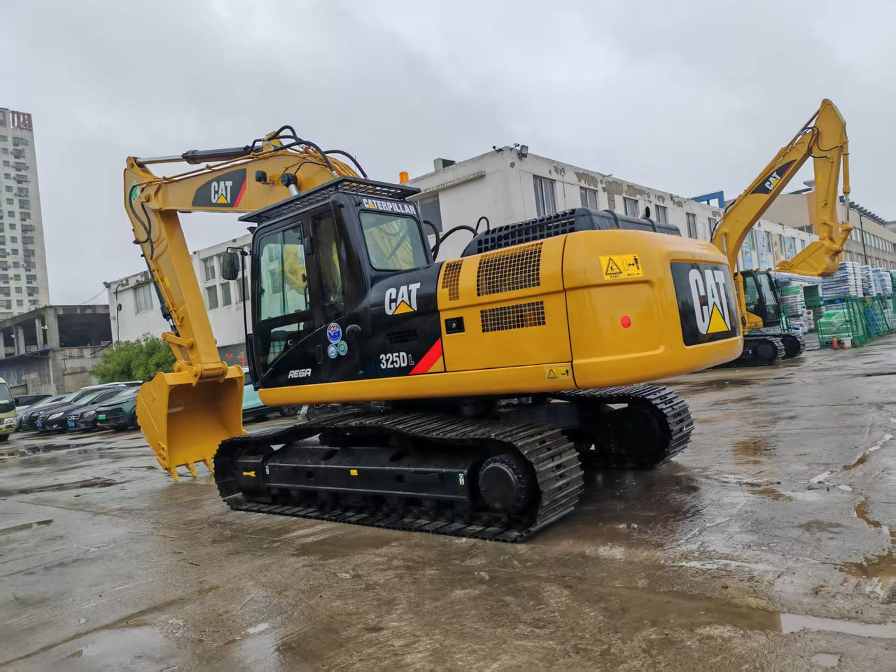 CATERPILLAR 325D - Excavadora de cadenas: foto 1 CATERPILLAR 325D - Excavadora de cadenas: foto 1