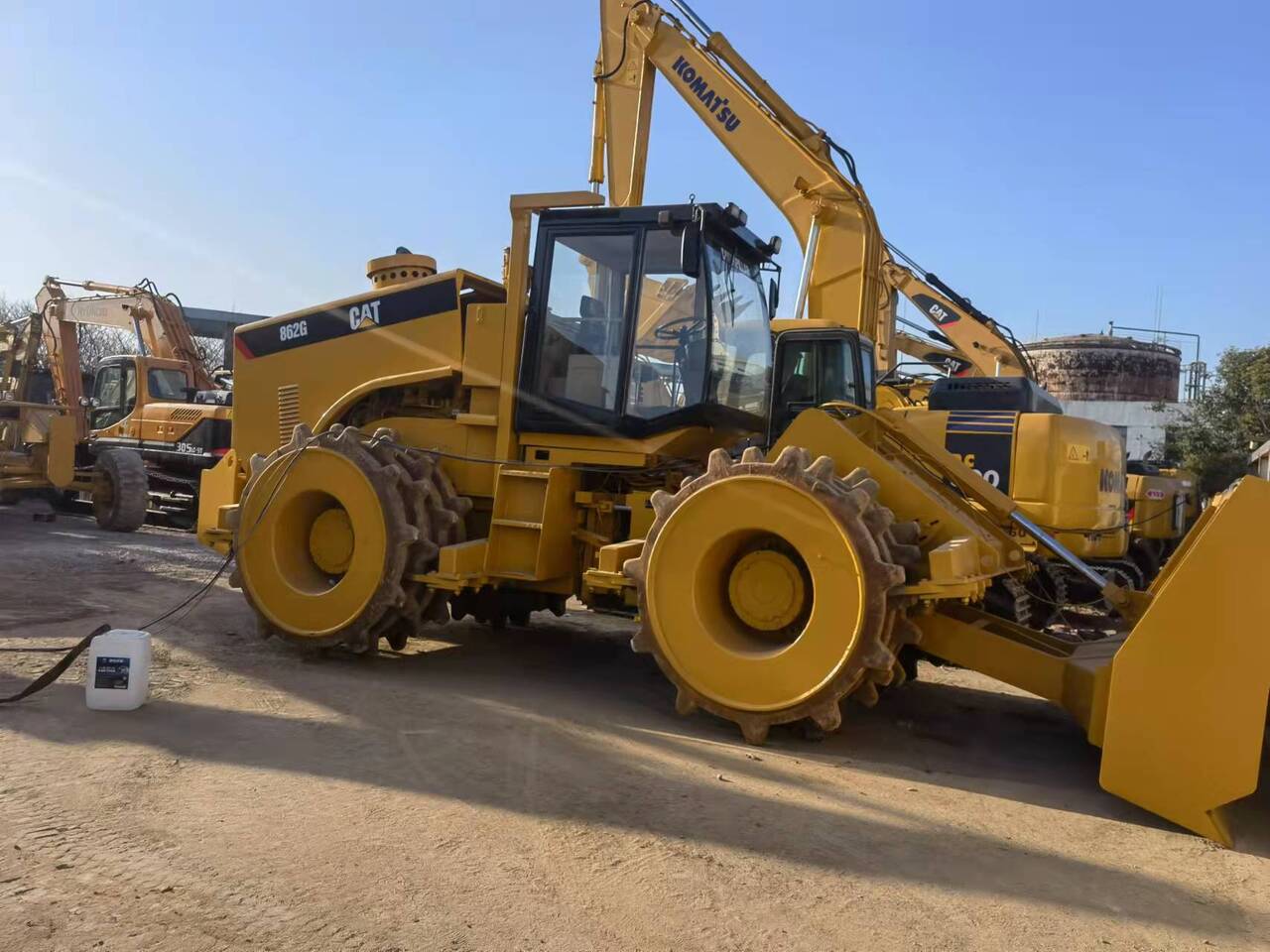 CATERPILLAR 826G - Minicargadora de cadenas: foto 2 CATERPILLAR 826G - Minicargadora de cadenas: foto 2