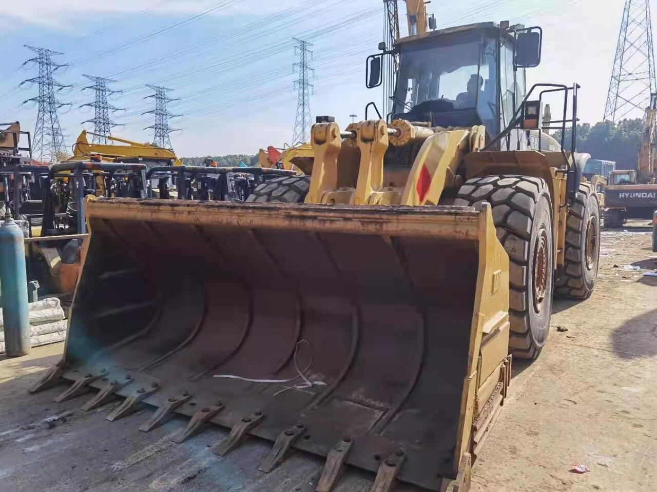 CATERPILLAR 980H - Cargadora de ruedas: foto 2 CATERPILLAR 980H - Cargadora de ruedas: foto 2