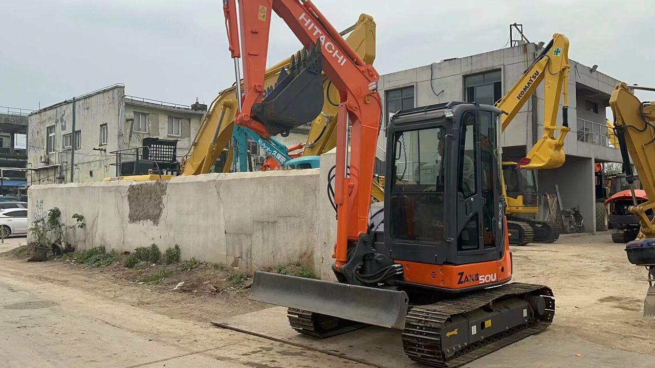 HITACHI ZX50U-2 - Miniexcavadora: foto 4 HITACHI ZX50U-2 - Miniexcavadora: foto 4