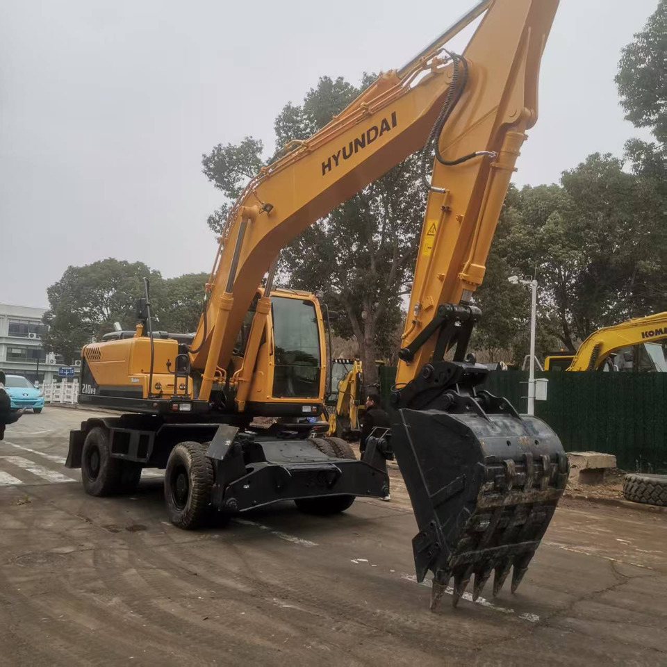 Hyundai R210W-9 - Excavadora de ruedas: foto 3 Hyundai R210W-9 - Excavadora de ruedas: foto 3