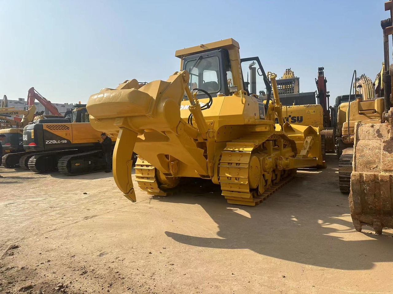 KOMATSU D155AX - Bulldozer: foto 3 KOMATSU D155AX - Bulldozer: foto 3