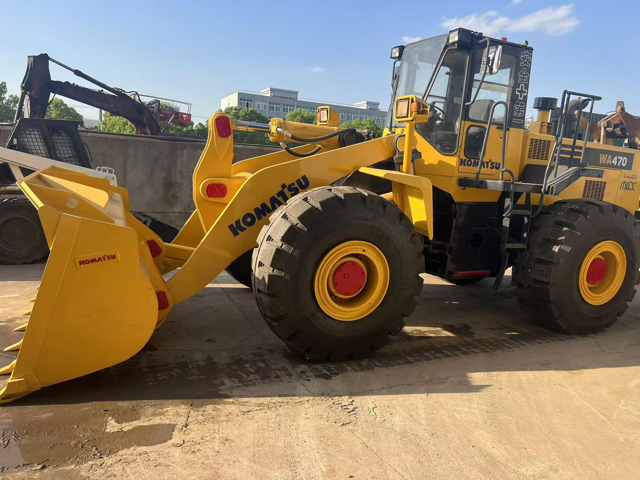 Komatsu WA470-3 - Cargadora de ruedas: foto 1 Komatsu WA470-3 - Cargadora de ruedas: foto 1