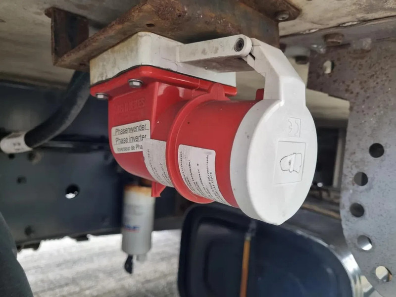 Camión frigorífico DAF LF 220 Kuhlkoffer/Carrier Supra 850MT / LBW/ EURO 6 / BITEMP: foto 12