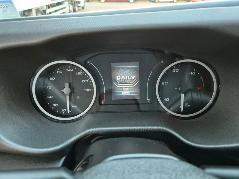 Furgoneta caja cerrada Iveco Daily 35S18 3.0D Koffer/ Xenon/ Airco: foto 15