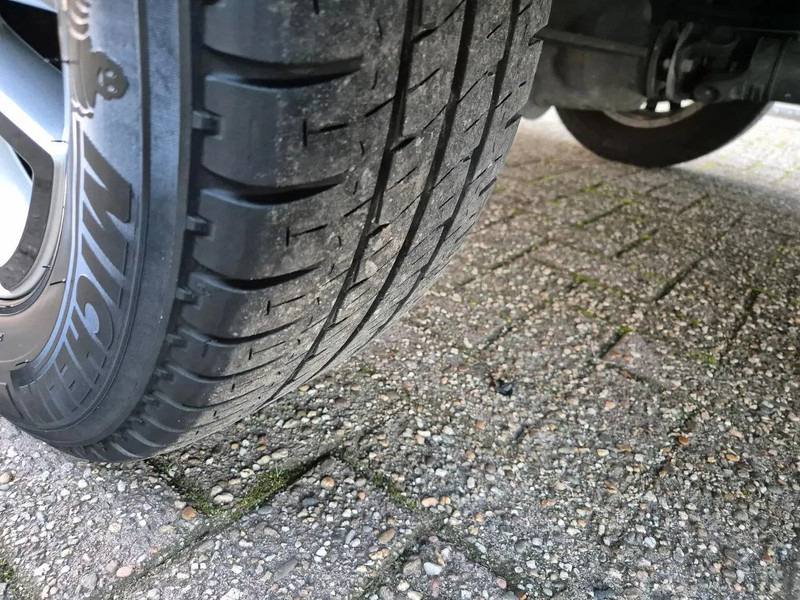 Furgoneta caja cerrada Iveco Daily 35S18 3.0D Koffer/ Xenon/ Airco: foto 19