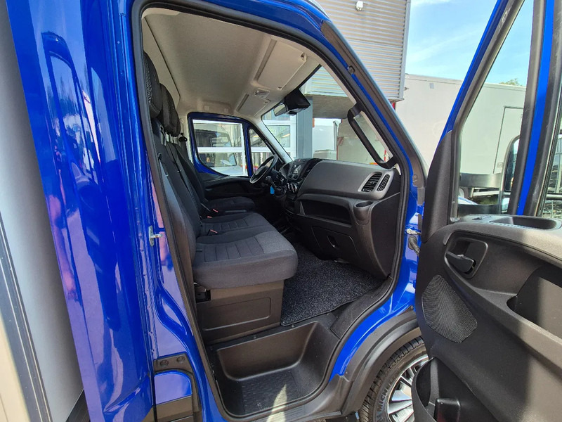 Furgoneta caja cerrada Iveco Daily 35S18 3.0D Koffer/ Xenon/ Airco: foto 9