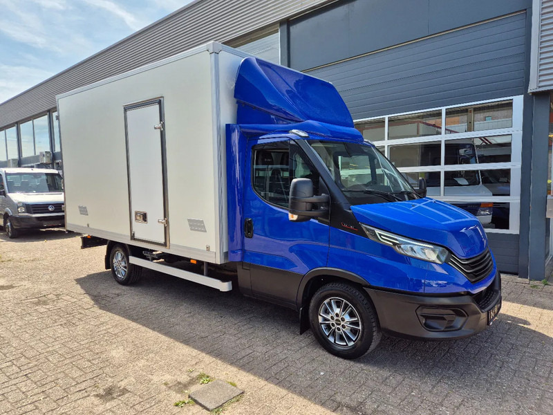 Iveco Daily 35S18 3.0D Koffer/ Xenon/ Airco - Furgoneta caja cerrada: foto 1 Iveco Daily 35S18 3.0D Koffer/ Xenon/ Airco - Furgoneta caja cerrada: foto 1