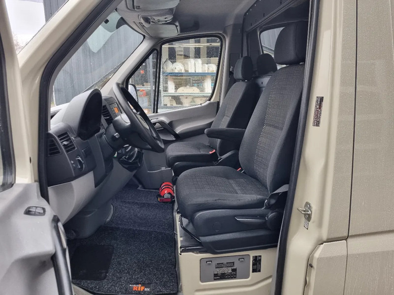 Furgón Mercedes-Benz Sprinter 311 CDI L2H2 EURO 6 2.2 CDI RWD: foto 17