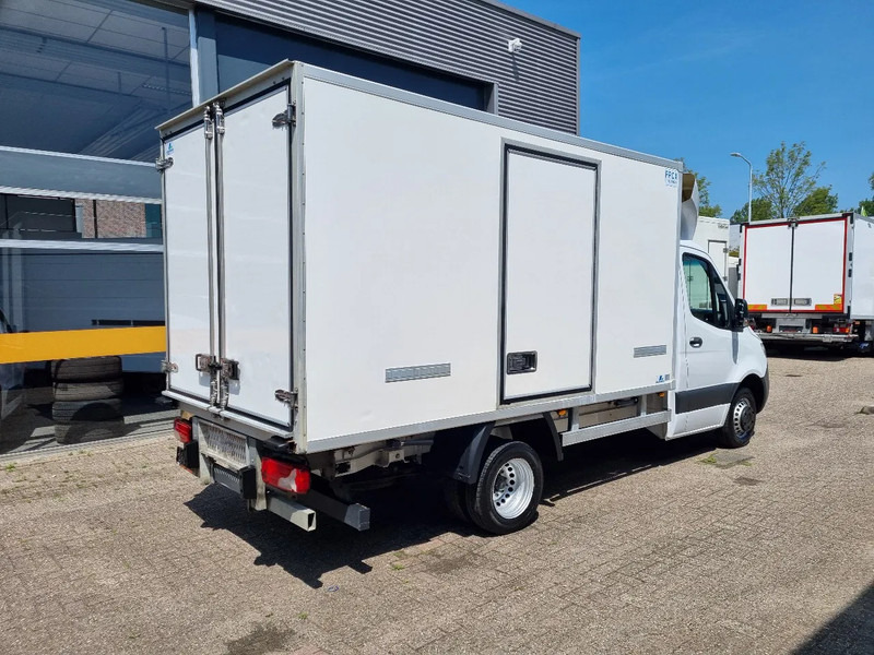 Mercedes-Benz Sprinter 519 CDI 3.0 V6 KUHLKOFFER ATP TK V300MAX ST230V +20C / -20C - Furgoneta frigorifica: foto 2 Mercedes-Benz Sprinter 519 CDI 3.0 V6 KUHLKOFFER ATP TK V300MAX ST230V +20C / -20C - Furgoneta frigorifica: foto 2