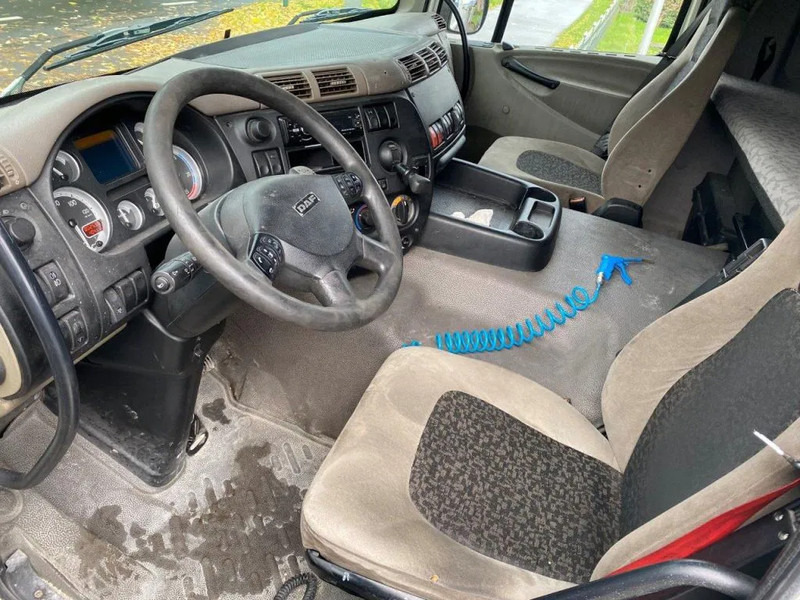 Cabeza tractora DAF CF 85.410 85CF 410 AUTOMATIC: foto 13 Cabeza tractora DAF CF 85.410 85CF 410 AUTOMATIC: foto 13