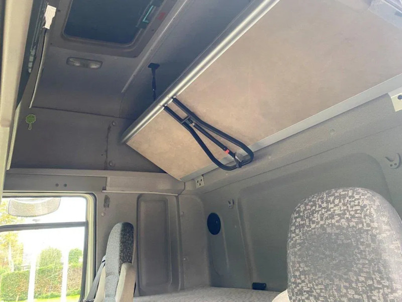 Cabeza tractora DAF CF 85.410 85CF 410 AUTOMATIC: foto 15 Cabeza tractora DAF CF 85.410 85CF 410 AUTOMATIC: foto 15