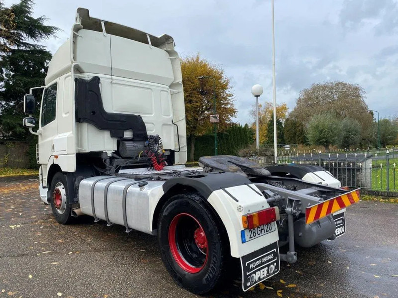 Cabeza tractora DAF CF 85.410 85CF 410 AUTOMATIC: foto 11 Cabeza tractora DAF CF 85.410 85CF 410 AUTOMATIC: foto 11