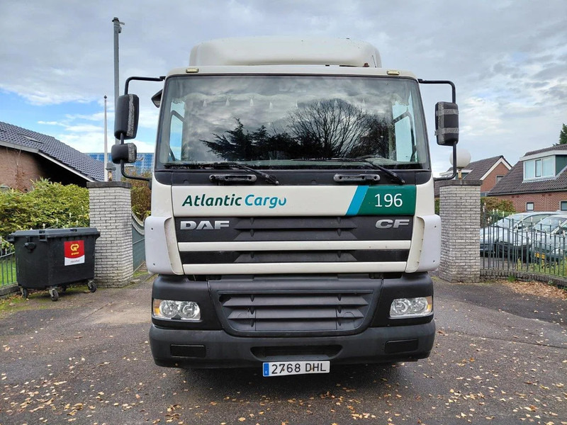 DAF CF 85.430 MANUAL ZF GEARBOX 4x2 Truckhead !! EURO 3 Engine !! - Cabeza tractora: foto 5 DAF CF 85.430 MANUAL ZF GEARBOX 4x2 Truckhead !! EURO 3 Engine !! - Cabeza tractora: foto 5