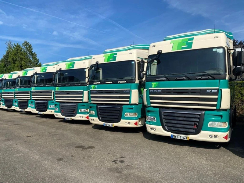 DAF XF 105.410 4 PIECES AVAILABLE - Cabeza tractora: foto 3 DAF XF 105.410 4 PIECES AVAILABLE - Cabeza tractora: foto 3