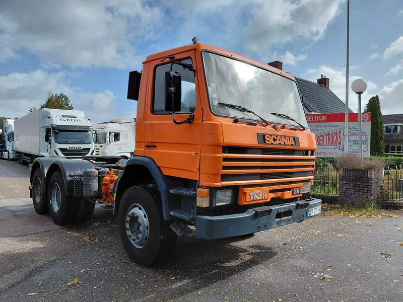 Scania P113-360 6x4 TRUCKHEAD FULL STEEL SPRING BIG AXLES - Cabeza tractora: foto 3 Scania P113-360 6x4 TRUCKHEAD FULL STEEL SPRING BIG AXLES - Cabeza tractora: foto 3