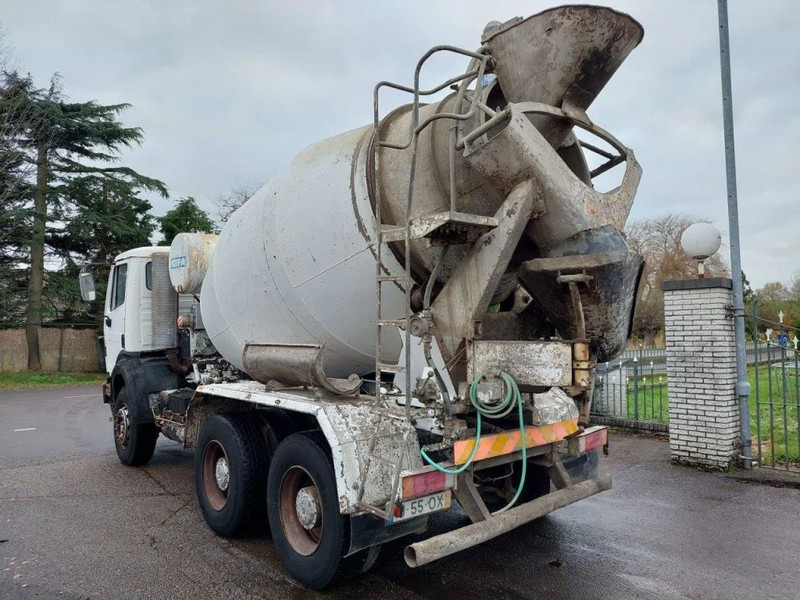 Mercedes-Benz SK 2527 2527 6x4 Mixer - Camión hormigonera: foto 3 Mercedes-Benz SK 2527 2527 6x4 Mixer - Camión hormigonera: foto 3