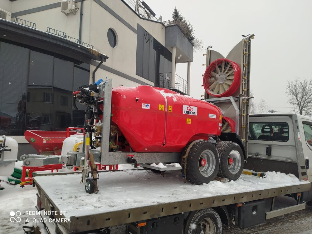 Lisicki Opryskiwacz sadowniczy / Orchard sprayer - Pulverizador arrastrado: foto 3 Lisicki Opryskiwacz sadowniczy / Orchard sprayer - Pulverizador arrastrado: foto 3