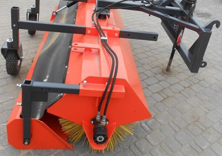 METAL-TECHNIK Zamiatarka 2m/ New Sweeper / Barredora de 2 m - Barredora cucharón para Barredora vial: foto 5 METAL-TECHNIK Zamiatarka 2m/ New Sweeper / Barredora de 2 m - Barredora cucharón para Barredora vial: foto 5