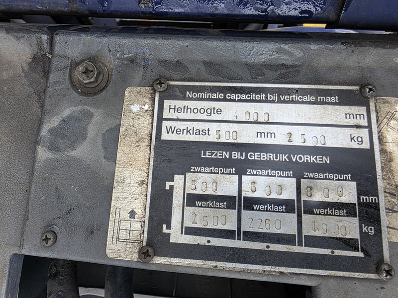 Komatsu fd25t-14 dieselheftruck - Carretilla elevadora diésel: foto 5 Komatsu fd25t-14 dieselheftruck - Carretilla elevadora diésel: foto 5