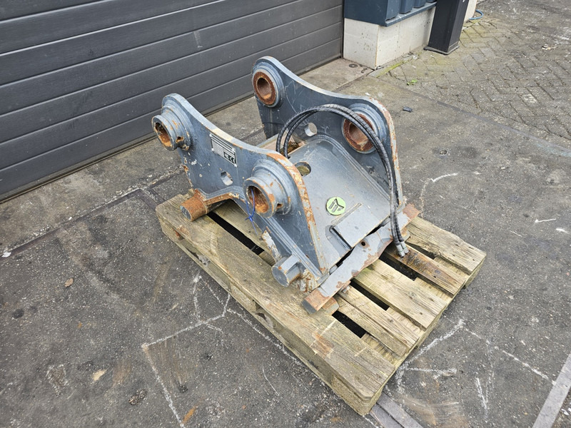 Hydraulische snelwissel cw45s cw45s coupler verachtert eurosteel - Acoplamiento rápido para Maquinaria de construcción: foto 2 Hydraulische snelwissel cw45s cw45s coupler verachtert eurosteel - Acoplamiento rápido para Maquinaria de construcción: foto 2