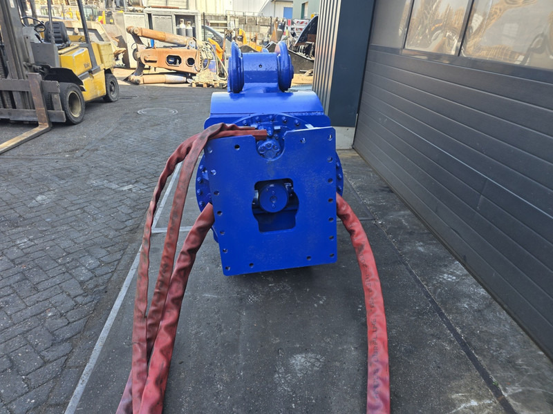 Trevibenne fr 38 vergruizer crusher trevibenne - Cizalla de demolición: foto 4 Trevibenne fr 38 vergruizer crusher trevibenne - Cizalla de demolición: foto 4