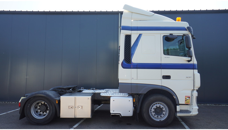 DAF XF 450 EURO 6 909.000KM - Cabeza tractora: foto 2 DAF XF 450 EURO 6 909.000KM - Cabeza tractora: foto 2