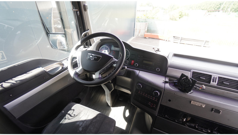 MAN TGX 18.400 EURO 5 802.000KM - Cabeza tractora: foto 5 MAN TGX 18.400 EURO 5 802.000KM - Cabeza tractora: foto 5