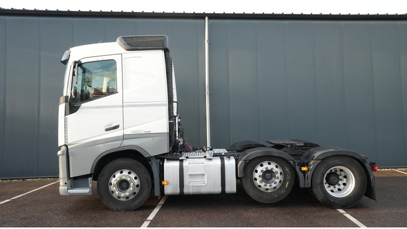 Volvo FH 420 6X2 ADR 881.000KM - Cabeza tractora: foto 1 Volvo FH 420 6X2 ADR 881.000KM - Cabeza tractora: foto 1