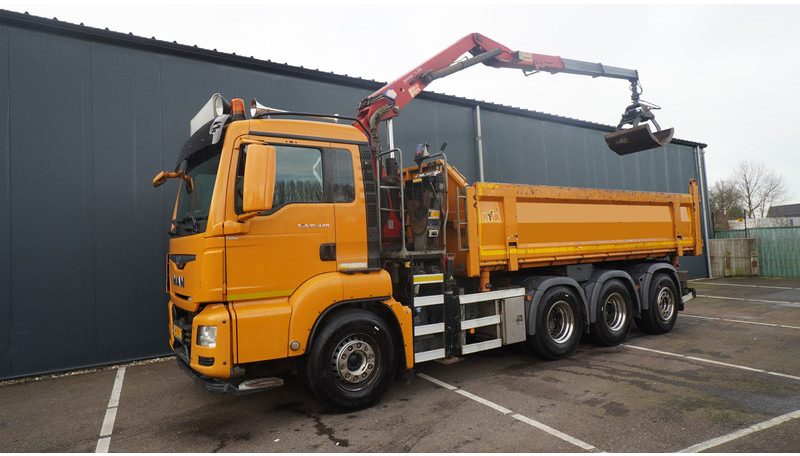 MAN TGS 35.440 8X4 2 SIDE TIPPER WITH HMF Z 1943 CRANE 415.000KM - Camión grúa: foto 3 MAN TGS 35.440 8X4 2 SIDE TIPPER WITH HMF Z 1943 CRANE 415.000KM - Camión grúa: foto 3